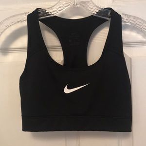 sports bra